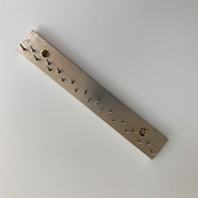 クランツ ステンター 機械 パーツ ピン プレート 炭素 鋼 材料 57mm 中心距離 銅 プレート