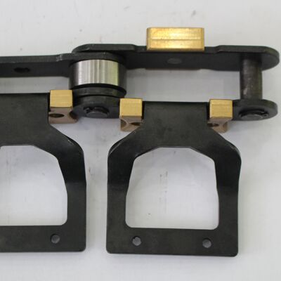 Unitech Stenter Machine Parts Chain Link Santa Lucia Spares Copper Pads 81mm Pitch Good Quality